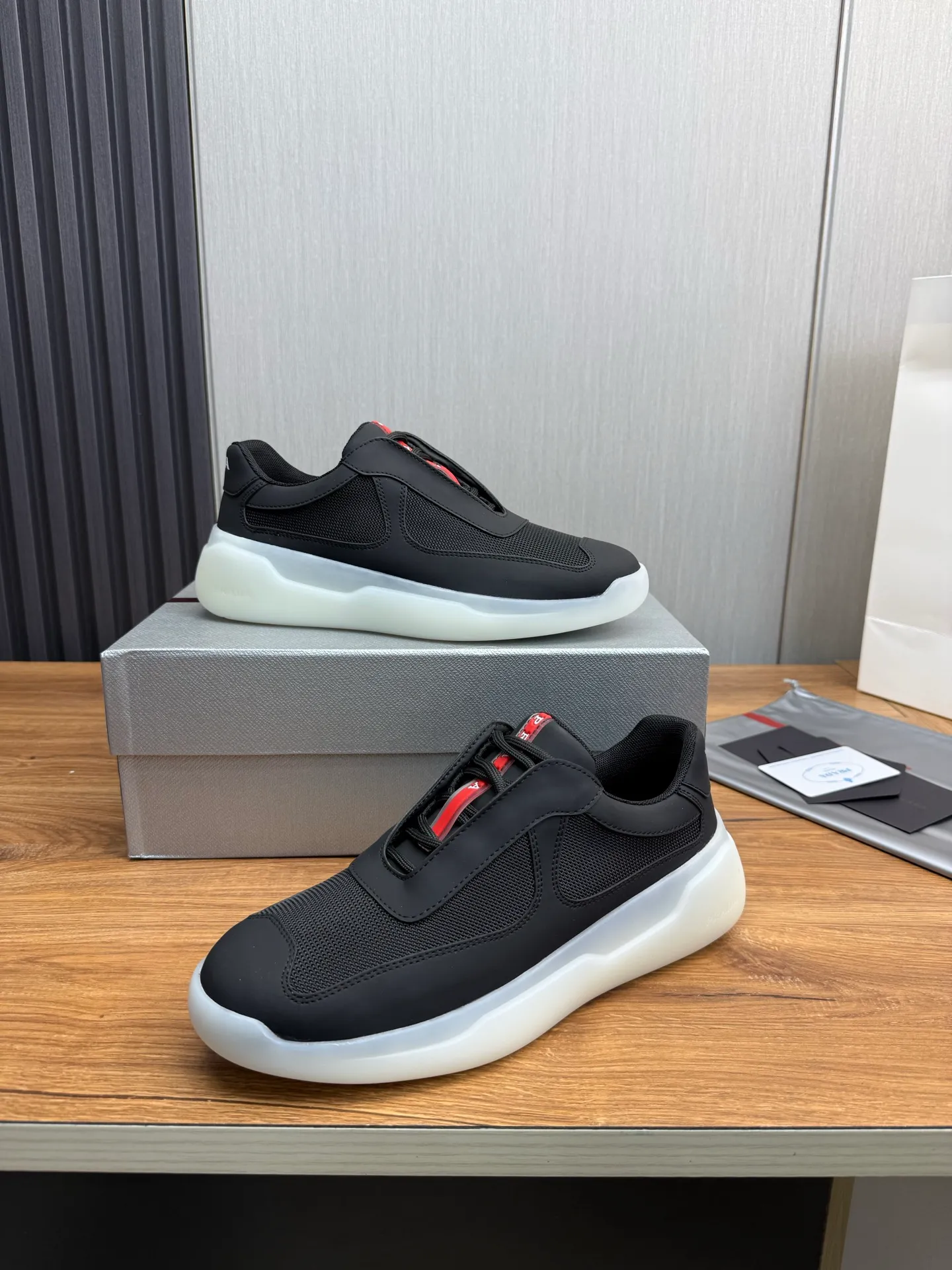 Men's shoes 💰600💰 [PRADA] New models synchronized with the official website, high-quality shipments ✔️Best sellers🔥 Original cowhide + cowhide lining, 1🆚1 replica, original sole, 38-45 (men's 45 is custom-made and cannot be returned or exchanged)